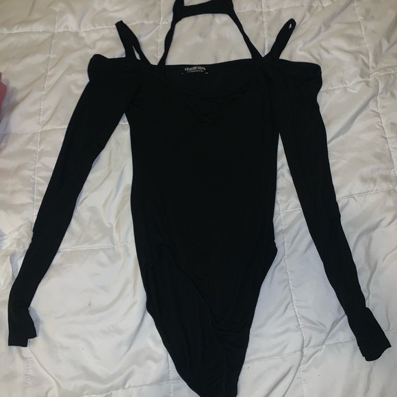 Fashion Nova Tops - Fashion nova bodysuit size small. Used and in great condition